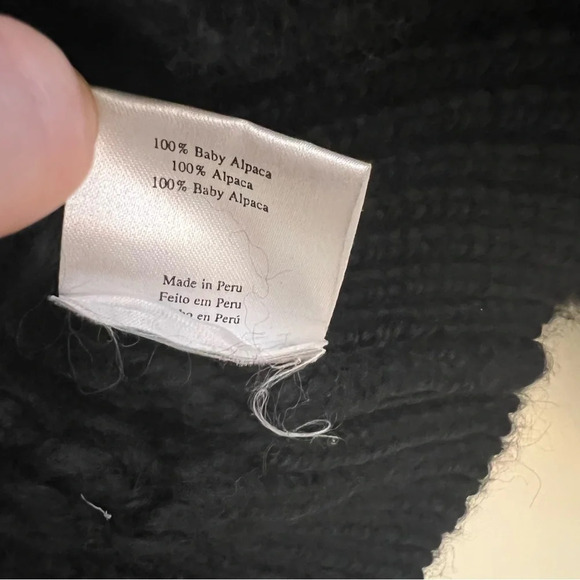 Edun 100% Baby Alpaca Wool Knit Sweater - Picture 3 of 5